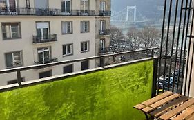 Prince apartment downtown